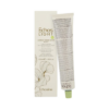Echos light toner kremasta formula bez amonijaka.Uklanja sve ostatke žute boje, dajući savršenu definiciju željenog plavog tona: hladnog, prirodnog ili toplog, bez mijenjanja prirodne kose, dajući maksimalnu mekoću i kompaktnost strukturi posvijetljene i izbijeljene kose.Sadrži tsubaki i arganovo ulje koje štiti i njeguje strukturu kose te biljni keratin i aminokiseline. Ovaj inovativni i brzodjelujući sastav NO LIFT bez amonijaka osigurava da tokom bojenja ne dođe do neželjenog posvjetljivanja kose. Sjaj za ekspresno toniranje uklanja sve žute ostatke, dajući savršenu definiciju željene nijanse plave: hladne, prirodne ili tople. Prednosti: Echos light toneri su idealni za kreiranje trendi mode, učinaka i neutralisanja žutih tonova. Brzodjelujući sastav NO LIFT bez amonijaka osigurava da tokom bojenja ne dođe do neželjenog posvjetljivanja kose. Tsubaki i arganovo ulje štite i njeguju strukturu kose. Sadrži biljni keratin i aminokiseline. 100% veganski Da bi bila izvanredna, plavuša mora govoriti o sjaju i kalibriranim nijansama, o svjetlini koja se odražava u svakoj nijansi, poput igre svjetla i sjene koju stvaraju sunčeve zrake kada se stave na bijelo platno. Sustav Echos LIght Toner razvijen je kako bi unio maksimalnu raskoš u svaku vrstu dodatne refleksije svjetla. Karakterisan inovativnom formulom NO LIFT i BEZ AMONIJAKA, uklanja sve žute ostatke, dajući savršenu definiciju željenog plavog tona: hladnog, prirodnog ili toplog, bez mijenjanja prirodne kose, dajući maksimalnu mekoću i kompaktnost strukturi posvijetljene kose i izbijeljena. Omjer miješanja: toner 1:2 oksidacijska emulzija.